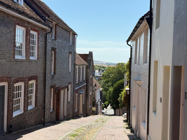 Southover Gardens, Keere Street and Lewes Castle 1 Lewes Kerre Street